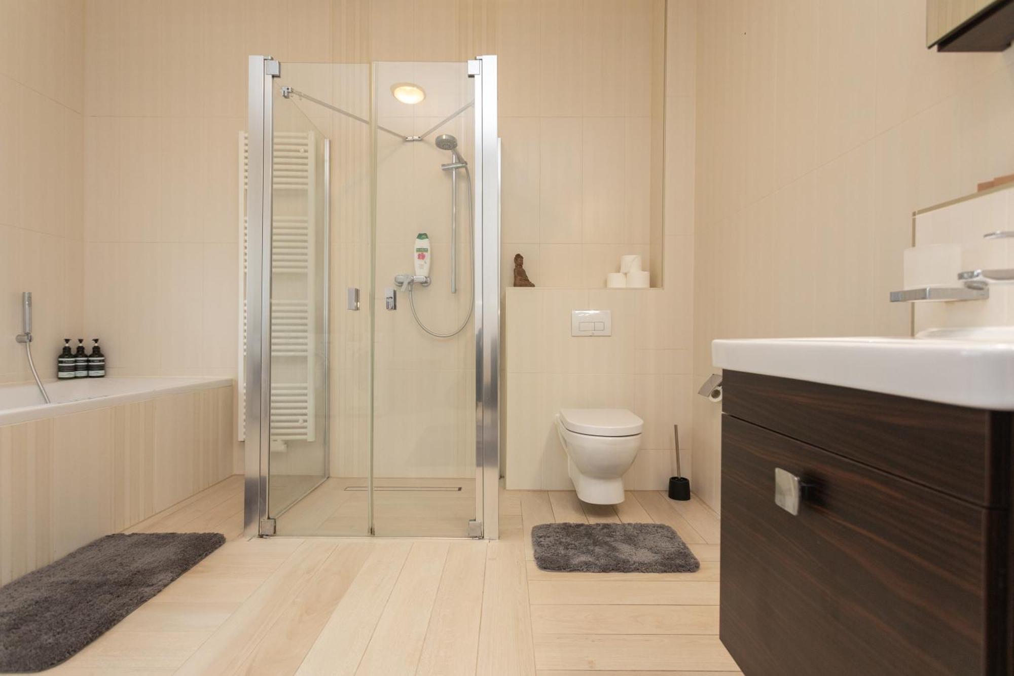 Stadthaus Mit 2 Schlafzimmern & Wohnzimmer Mit Kamin - Kostenloser Privat-Parkplatz Auf Dem Grundstueck Lipsko Exteriér fotografie