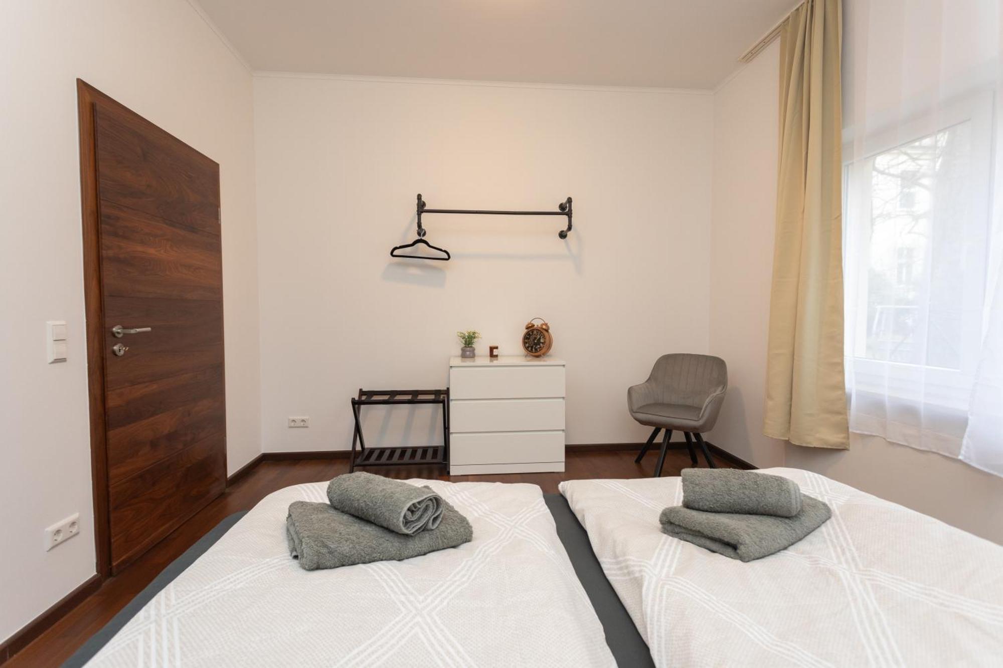 Stadthaus Mit 2 Schlafzimmern & Wohnzimmer Mit Kamin - Kostenloser Privat-Parkplatz Auf Dem Grundstueck Lipsko Exteriér fotografie