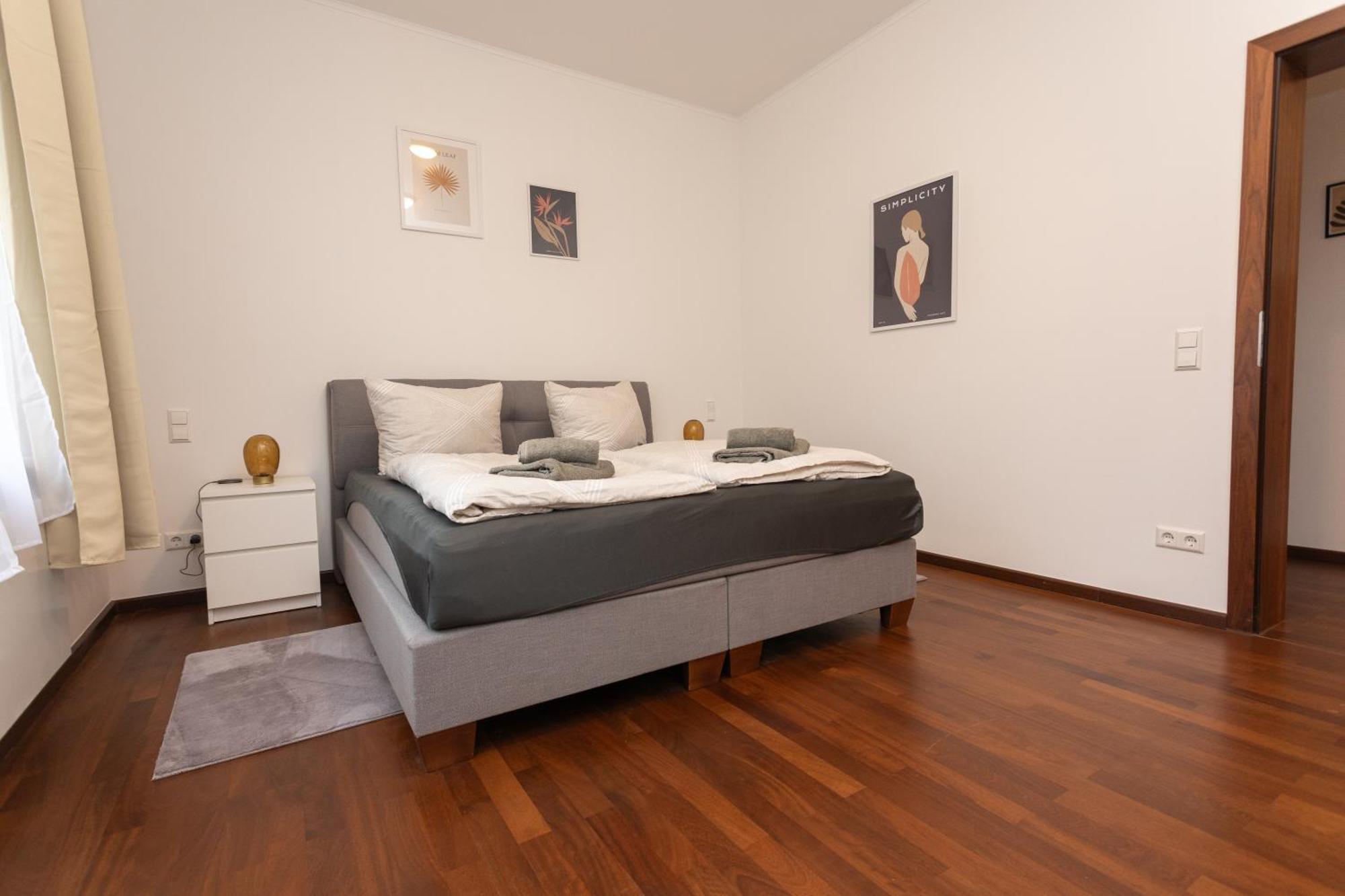 Stadthaus Mit 2 Schlafzimmern & Wohnzimmer Mit Kamin - Kostenloser Privat-Parkplatz Auf Dem Grundstueck Lipsko Exteriér fotografie